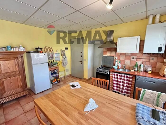 Appartamento bilocale in vendita in Castelveccana