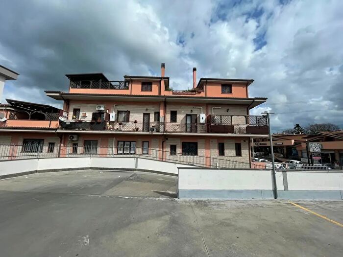 Appartamento con 5 locali in vendita in Via Corrado Anticoli Snc, Guidonia Montecelio