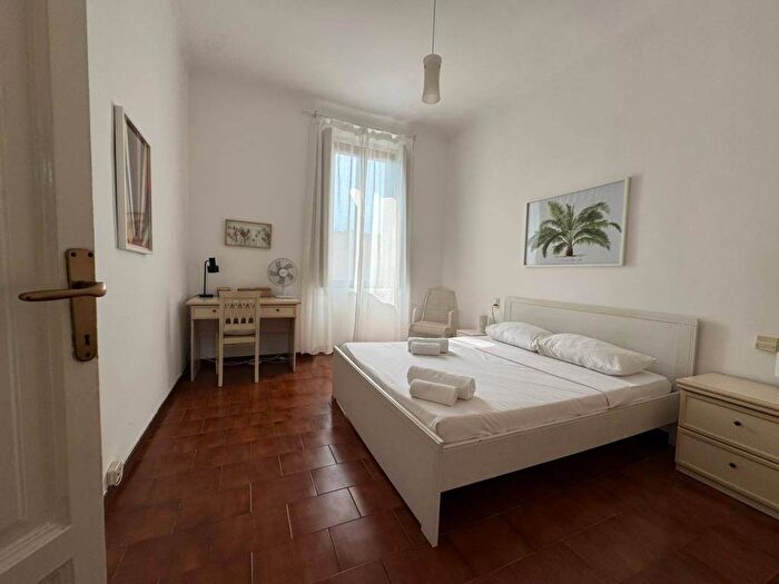 Appartamento trilocale in affitto in Piazza Giuseppe Grandi, Plebisciti Susa, Milano