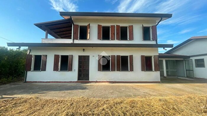 Casa con 6 locali in vendita in Via Baston, Conselve