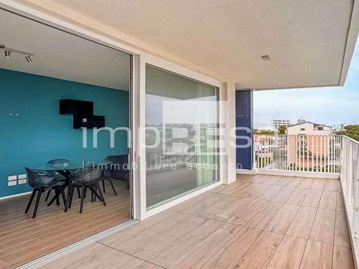 Appartamento trilocale in vendita in Via Pindemonte, Jesolo