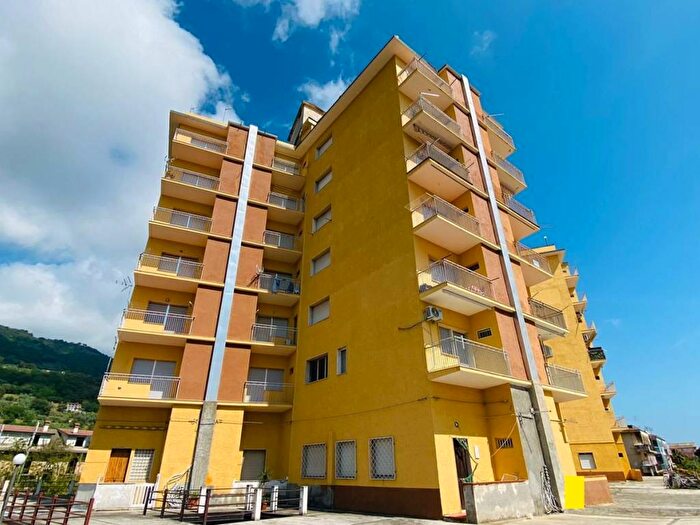 Appartamento bilocale in affitto in Via Marinella, Cartolano, Falerna