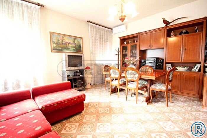 Casa con 7 locali in vendita in Grisignano Di Zocco