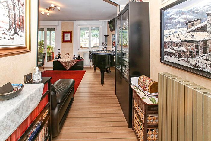 Appartamento con 5 locali in vendita in Morbegno