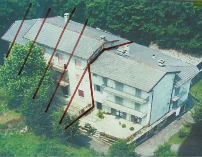 Casa con 6 locali in vendita in Via Pasanello, SantOmobono Terme