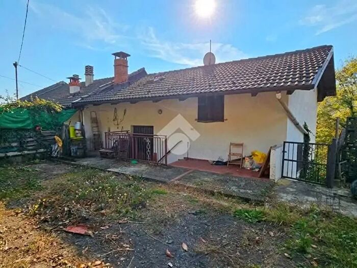 Casa bilocale in vendita in Via Doria, San Pietro Val Lemina