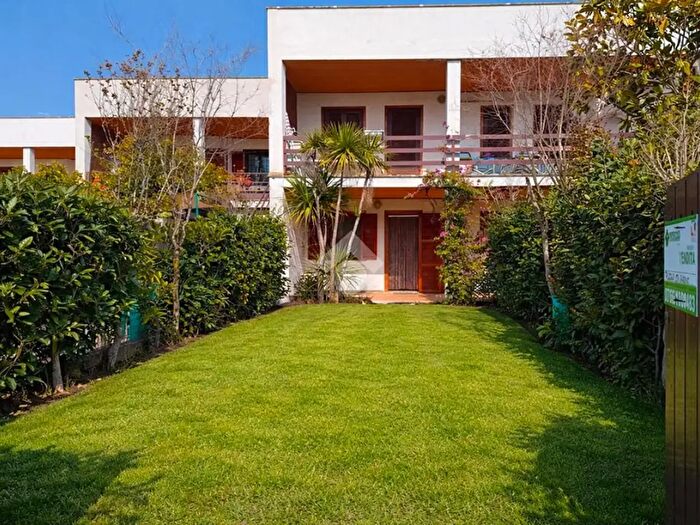 Appartamento trilocale in vendita in Via Tre Cancelli, Montalto Di Castro