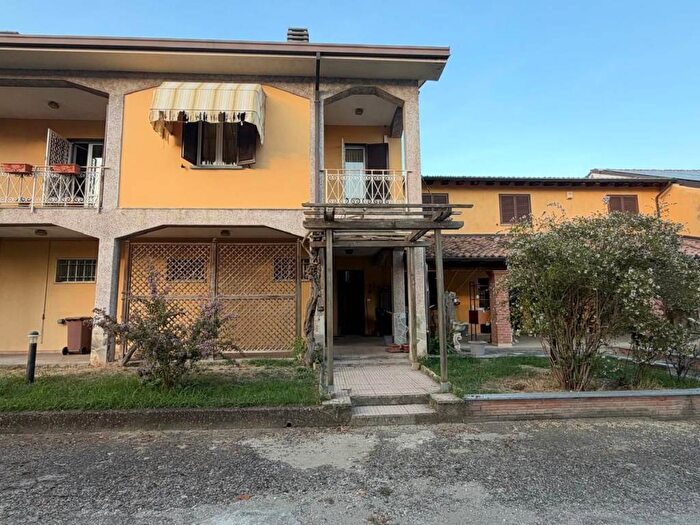 Casa con 5 locali in vendita in Via Dante Alighieri, Bottarone, Bressana Bottarone
