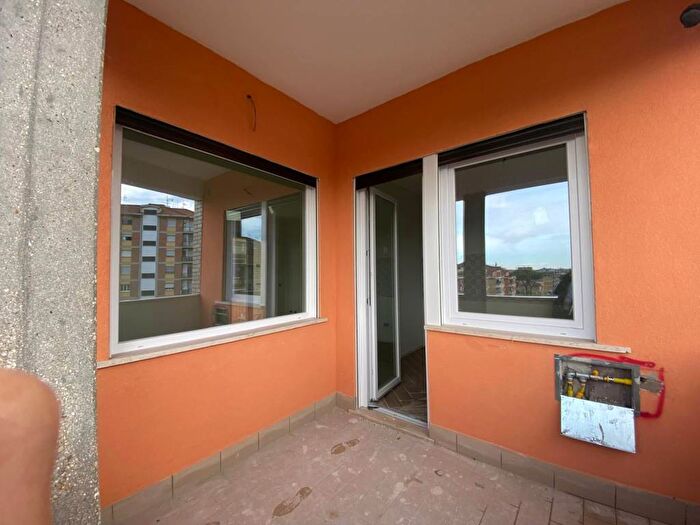 Appartamento trilocale in affitto in Via Casilina, Alessandrino Torre Spaccata, Roma