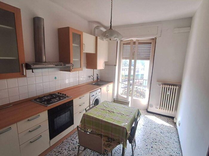 Appartamento trilocale in affitto in Via San Giovannino, San Giovannino Pompieri, Pavia