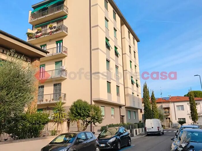 Appartamento quadrilocale in vendita in Via Fucini, Sesto Fiorentino