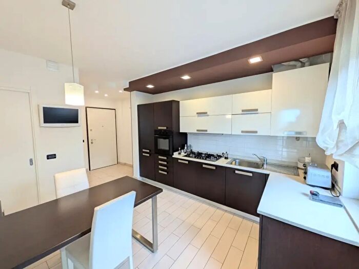 Appartamento quadrilocale in vendita in Via Monfalcone, San Giovanni Ilarione