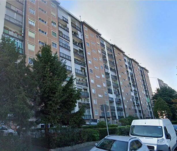 Appartamento con 5 locali in vendita in Via Plava, Torino