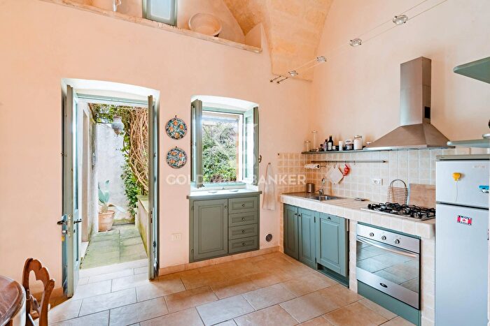 Casa quadrilocale in vendita in Via Copini, Spongano