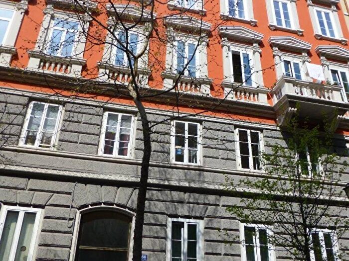Appartamento trilocale in affitto in Viale Settembre, Giardino Pubblico, Trieste