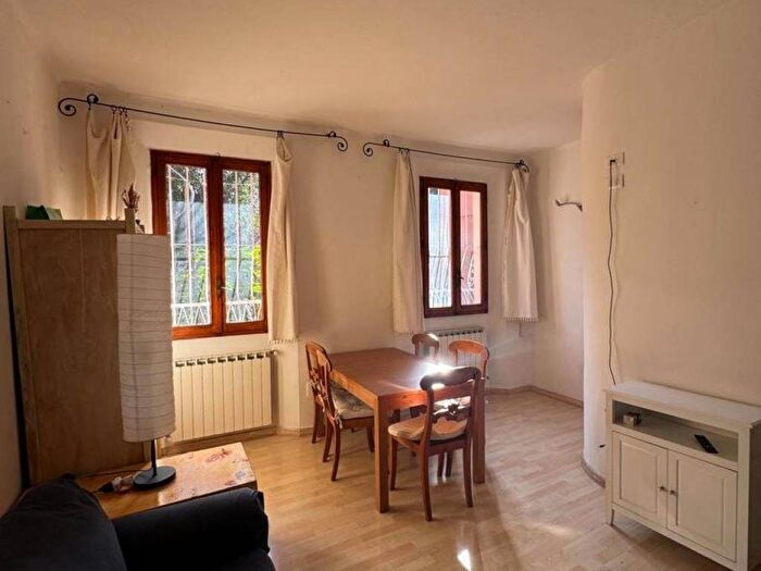 Appartamento bilocale in affitto in Via Castiglione, Santo Stefano, Bologna