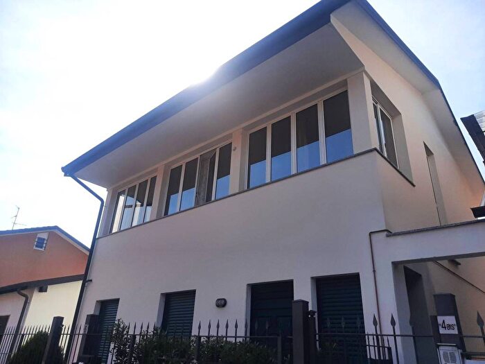 Appartamento bilocale in affitto in Via Giacomo Matteotti, Segrate Centro, Segrate