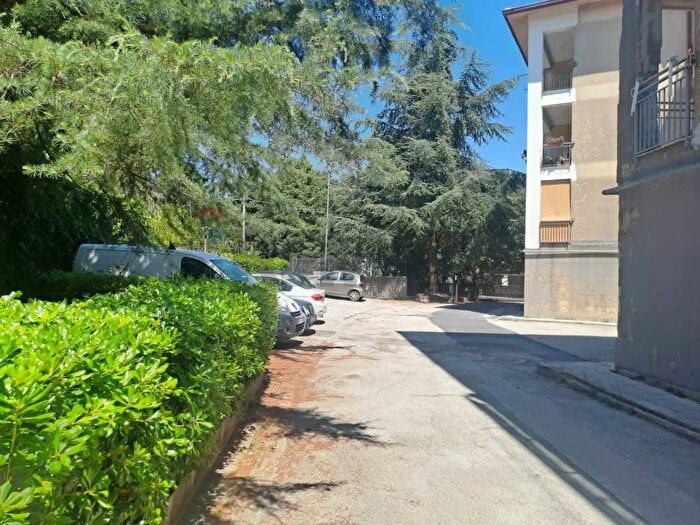 Appartamento con 7 locali in vendita in Viale Luigi Ramondetta Sp, Buccheri