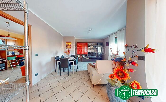 Appartamento quadrilocale in vendita in Via Tortona Spinetta Marengo, Alessandria