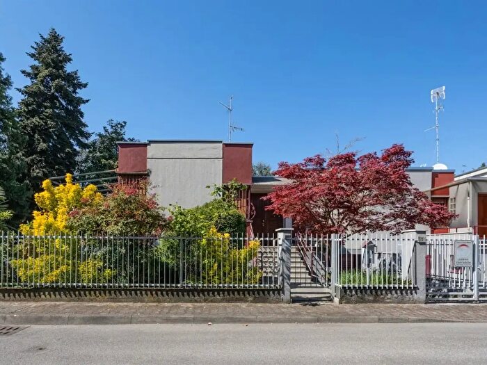 Casa con 5 locali in vendita in Via Verdi, San Donato Milanese