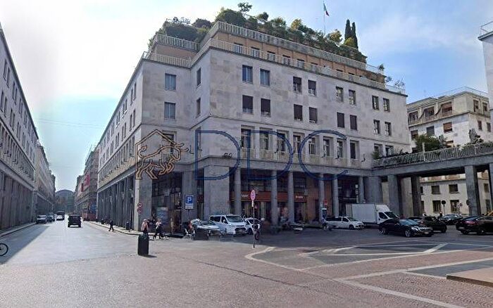 Appartamento bilocale in affitto in Piazza CLN, Via Roma, Torino
