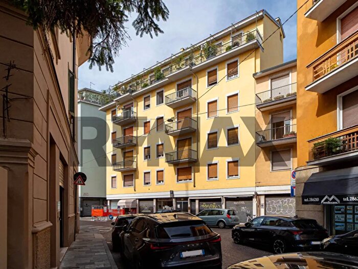 Appartamento bilocale in vendita in Borgo Collegio Maria Luigia, Parma