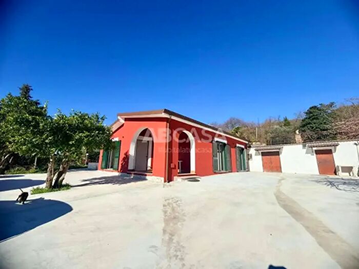 Casa trilocale in affitto in Via Fontana Marcaccio, Velletri