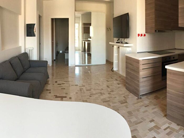 Appartamento quadrilocale in affitto in Via Torquato Taramelli, Maggiolina, Milano