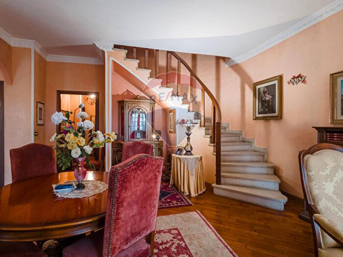 Casa con 7 locali in vendita in Via Galileo Galilei, Bruino