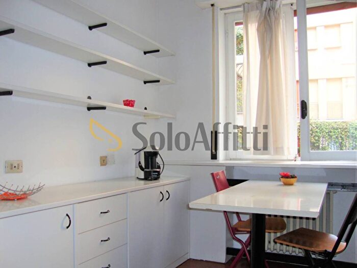 Appartamento monolocale in affitto in Bocconi, Milano