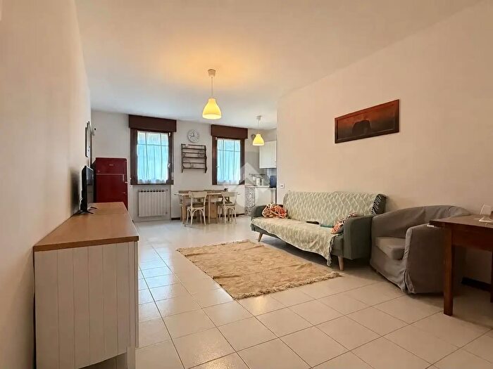 Appartamento trilocale in vendita in Via Perlasca, Rubano