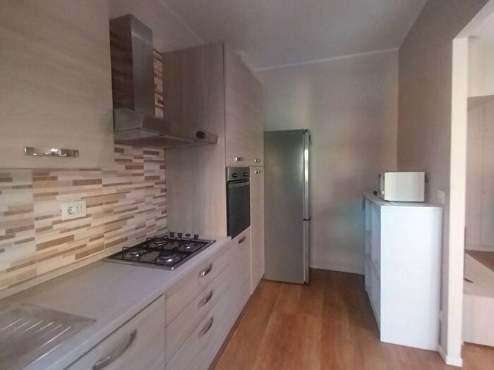 Appartamento trilocale in affitto in Via Bernardino Bellincione, Udine, Milano