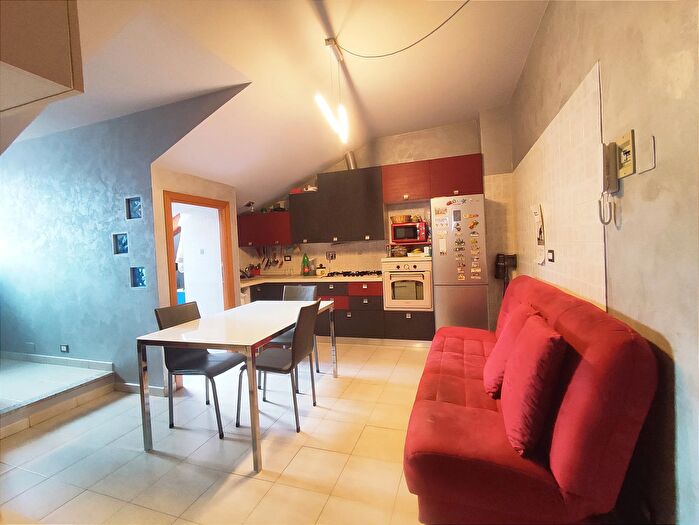 Appartamento trilocale in vendita in Via Vittorio Zanellato, Venaria Reale