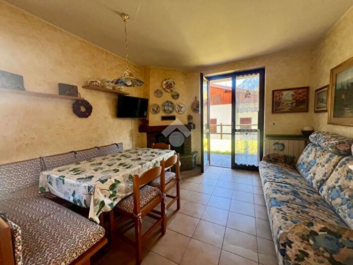 Appartamento trilocale in affitto in Via Guglielmo Marconi, Temu