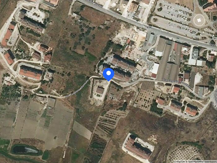 Casa in vendita in Via E Montale, Canicatti