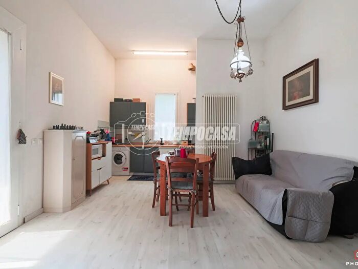 Casa quadrilocale in vendita in Viale dei Lecci, Ravenna