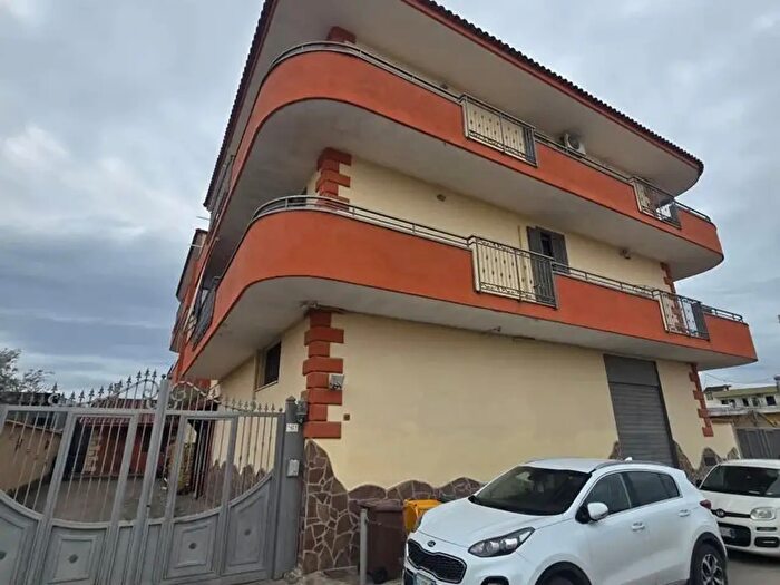 Appartamento trilocale in affitto in Via Santa Maria a Cubito, Qualiano