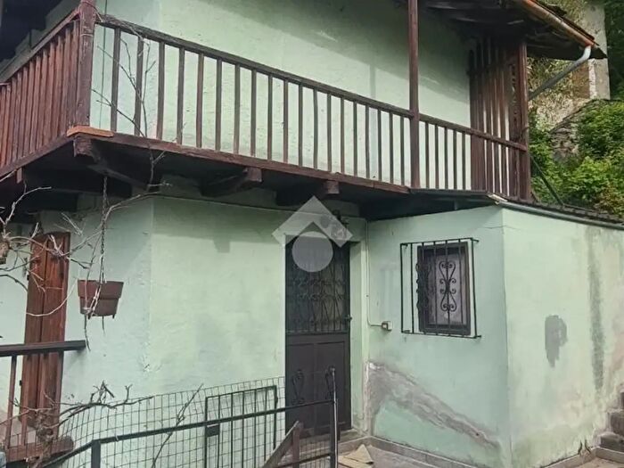 Casa trilocale in vendita in Frazione Bracchiello, Ceres
