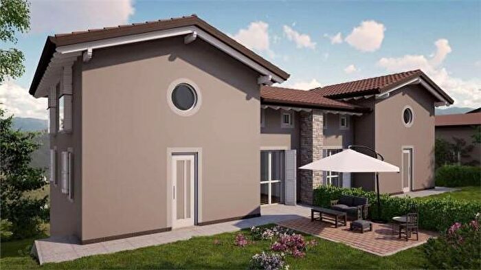 Casa con 5 locali in vendita in Via Abetone Superiore SNC, Maranello