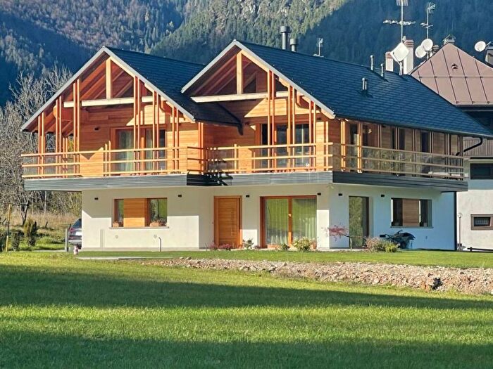 Appartamento trilocale in affitto in Via Lussari, Camporosso In Valcanale, Tarvisio