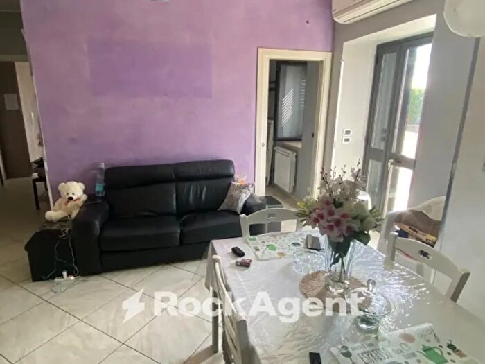 Appartamento trilocale in vendita in Via Colacà, Martone