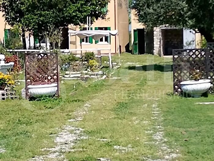 Casa con 5 locali in vendita in Costa di Rovigo Via Verdi, Rovigo