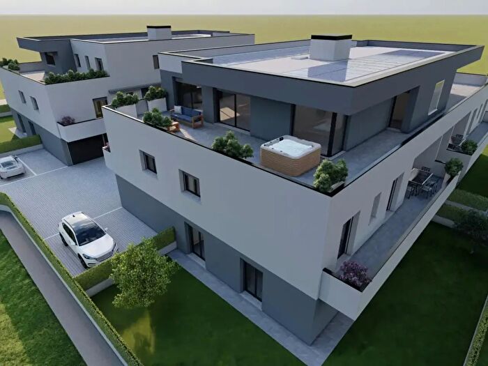 Appartamento quadrilocale in vendita in Via Sandro Pertin Snc, Legnaro