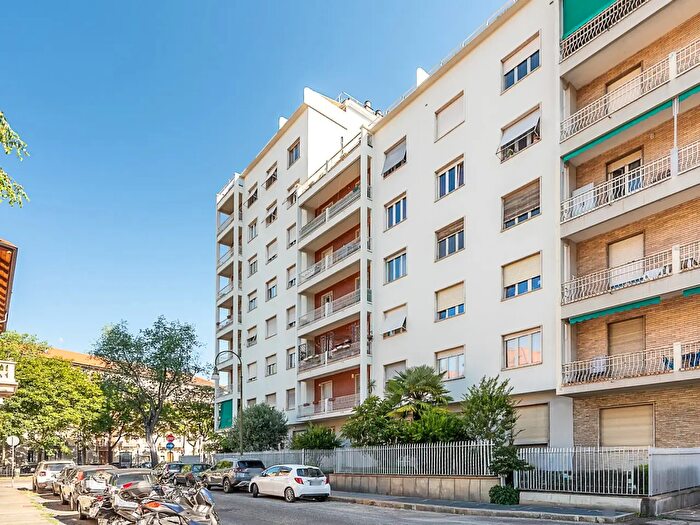 Appartamento quadrilocale in vendita in Via Susa, Torino