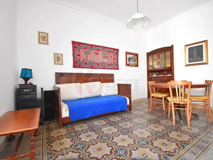 Casa quadrilocale in vendita in Via Vittorio Emanuele, Bonnanaro