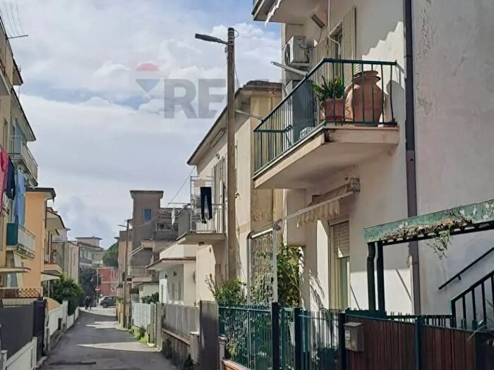 Appartamento trilocale in vendita in Traversa Conte, Minturno
