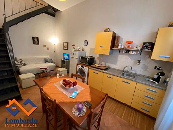 Casa bilocale in vendita in Piazza Gaspare Nicotri, Castellammare Del Golfo