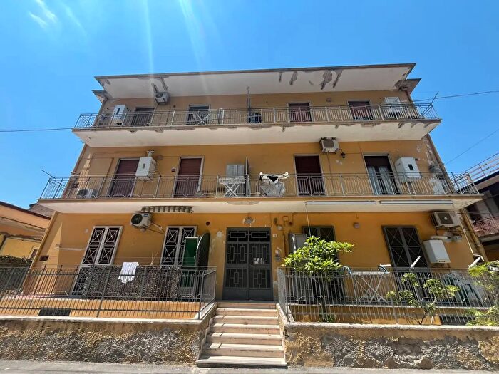 Appartamento quadrilocale in vendita in Vicolo Secondo Via Giuseppe Avezzana, Santa Maria Capua Vetere