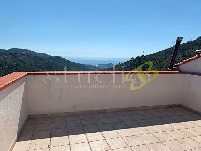 Appartamento con 5 locali in vendita in Strada Provinciale Snc, Seborga