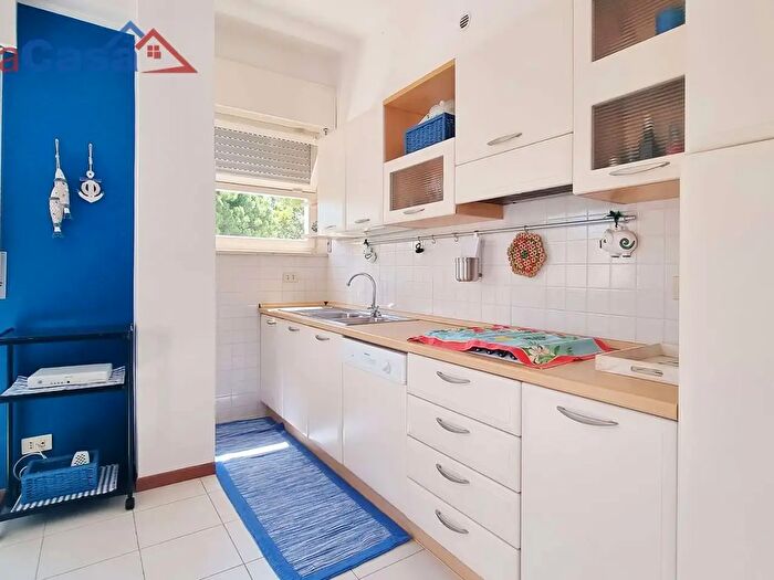 Appartamento trilocale in vendita in Via Padova, Numana